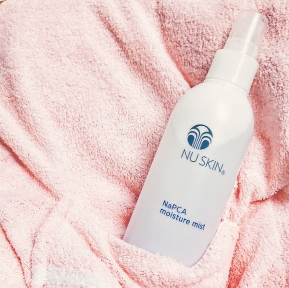 Facial Moisture Mist